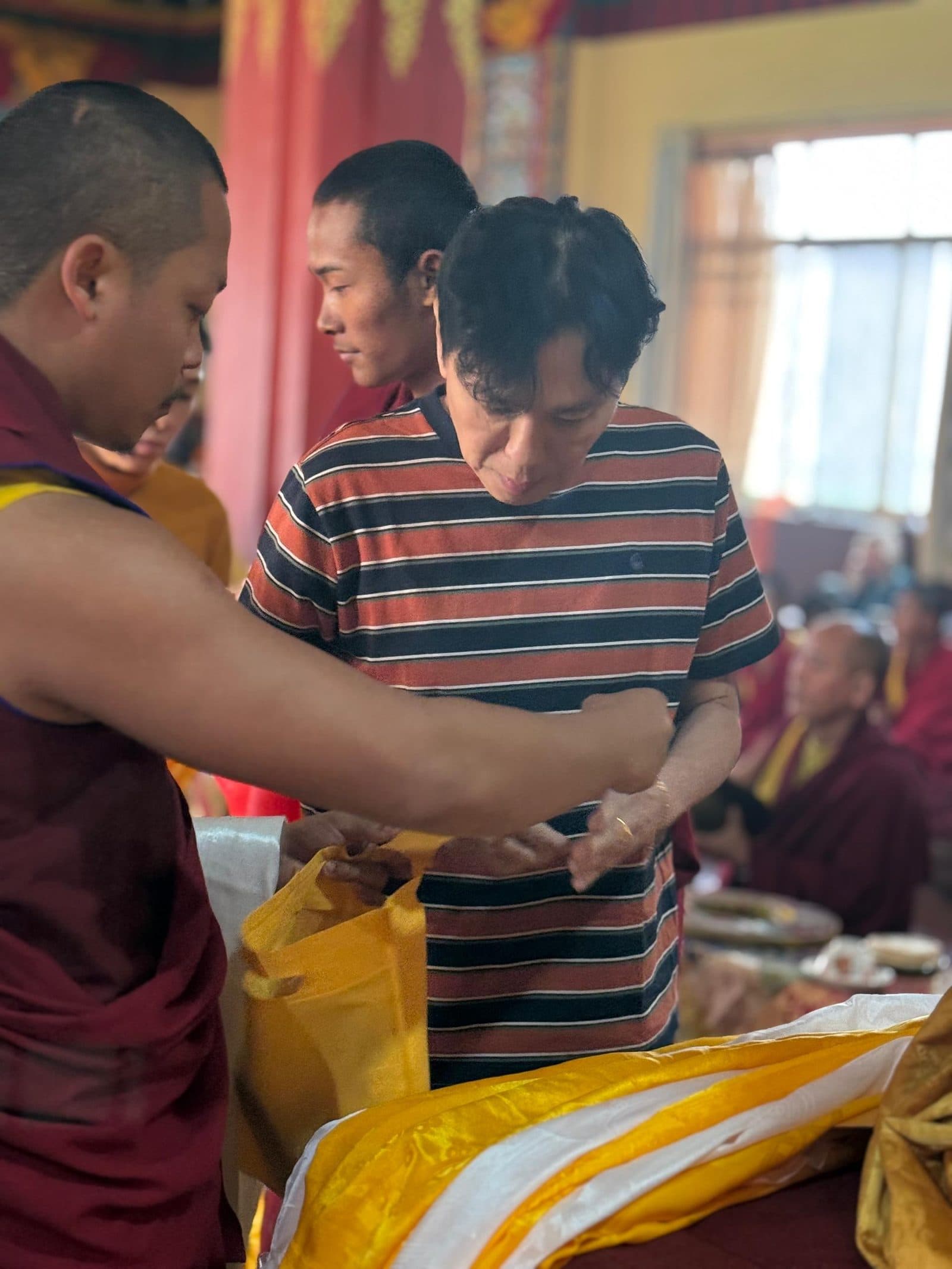 Devotees gathered for Khen Rinpoche's enthronement ceremony